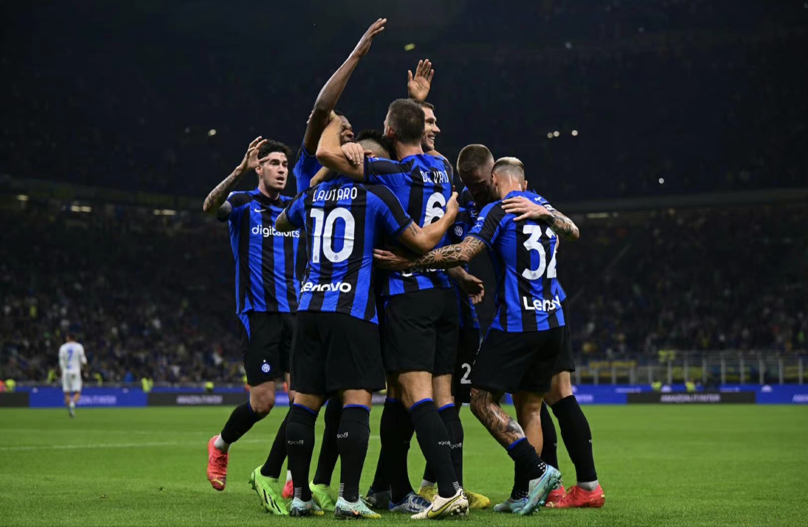 九游下载-赛前山东男篮调整名单以备欧冠，门线救险环节打磨，更衣室稳定，赛季目标并未改变的简单介绍