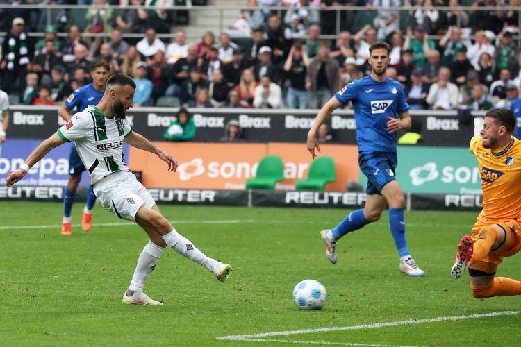 九游体育官网入口-转会期足总杯焦点战；门兴格拉德巴赫调整名单；信心回归；控场能力受关注的简单介绍