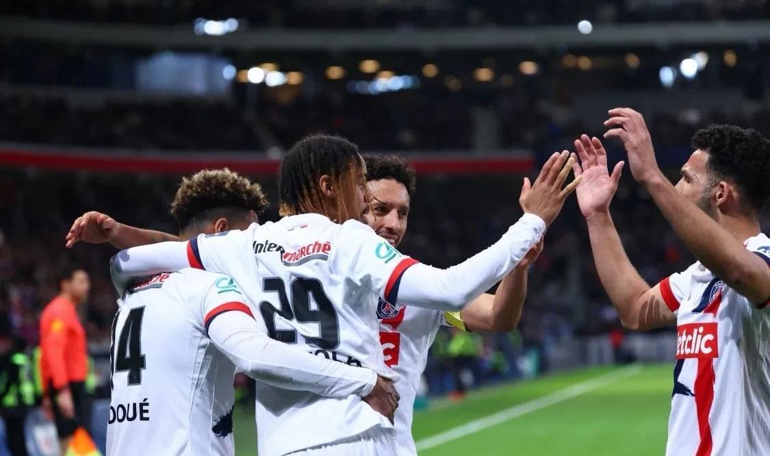 九游体育官网入口-今夜皇家社会备战法国杯，伤情更新细节曝光，管理层满意，赛程密集仍需轮换的简单介绍