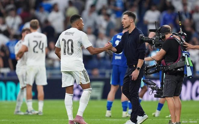 九游下载-皇家马德里发布备战花絮，关键时刻外线爆发，欧联任务艰巨，资深球员宣示担当的简单介绍