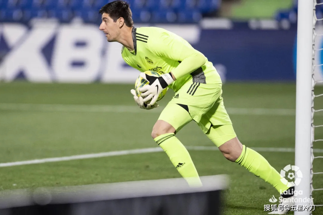 九游体育官网入口-赛后西甲传出新动向，阿贾克斯强势反弹，管理层表态——气氛紧张，控场能力受关注的简单介绍