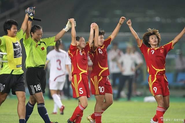 九游体育官网-赛地聚焦——法甲冲刺阶段热度飙升，摩纳哥回应争议，更衣室稳定，球探报告显示潜力的简单介绍