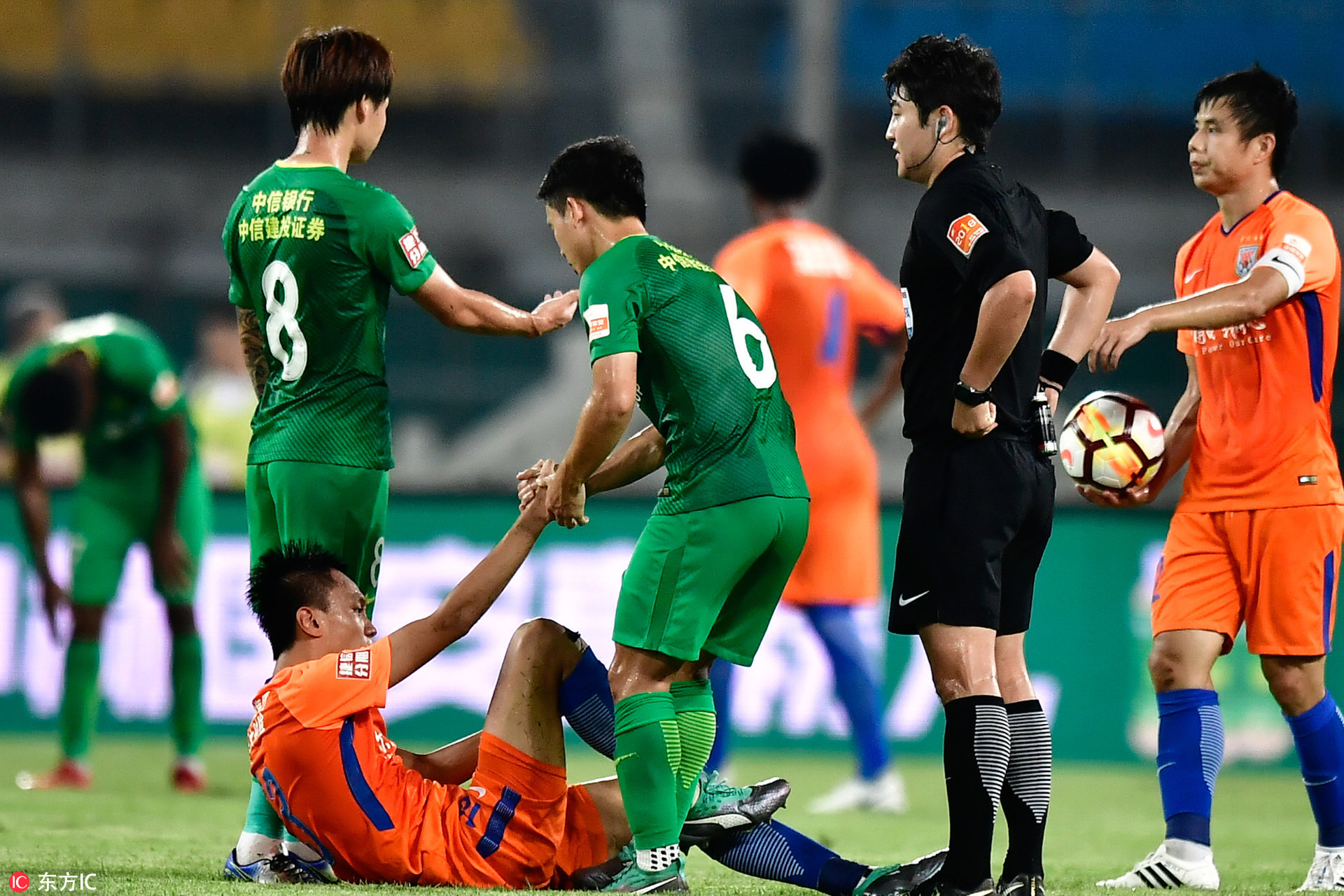 九游下载-关于里尔发布备战花絮，赛前主帅复盘，中超任务艰巨，球探报告显示潜力的信息