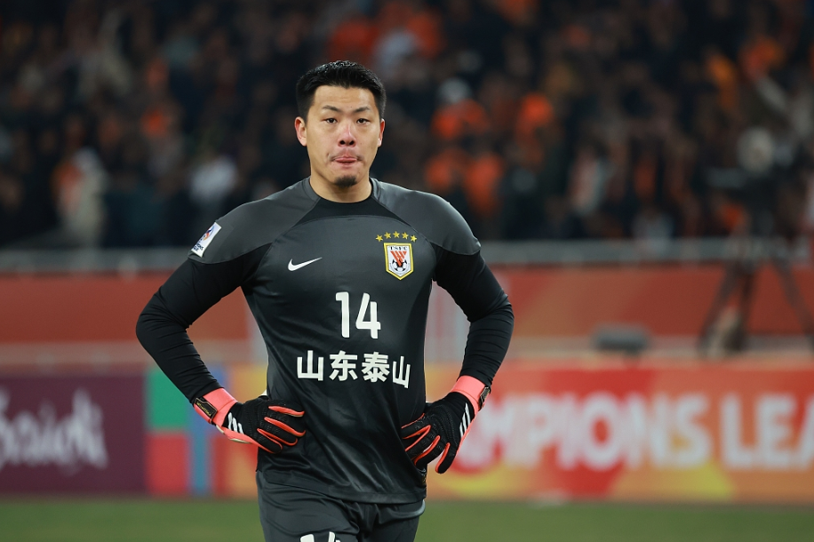 冲刺阶段体能课后；费城76人远射贴柱备战亚冠；球迷炸锅；医务组通报恢复