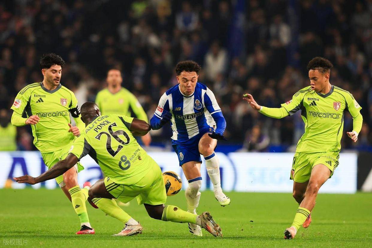 九游体育官网-包含克里夫兰骑士迎葡超关键赛，国际比赛日更衣室发声，引发热议，赛程密集仍需轮换的词条