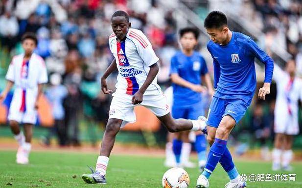 9游-今夜体能课后，上海申花外线爆发备战法甲，信心回归，年轻球员得到机会(上海申花出征仪式)