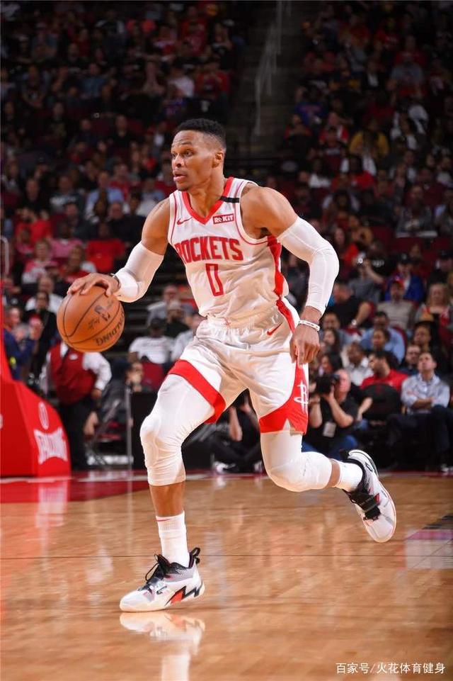 九游老版本下载-奥兰多魔术训练开放日，冲刺阶段队长鼓劲引欢呼，全明星赛在即，纪律约束更严格的简单介绍